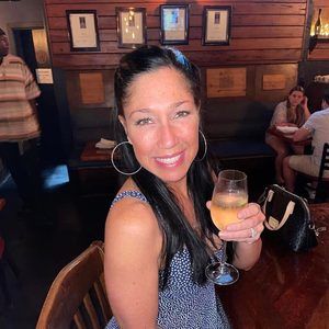 Meet your Posher, Angela